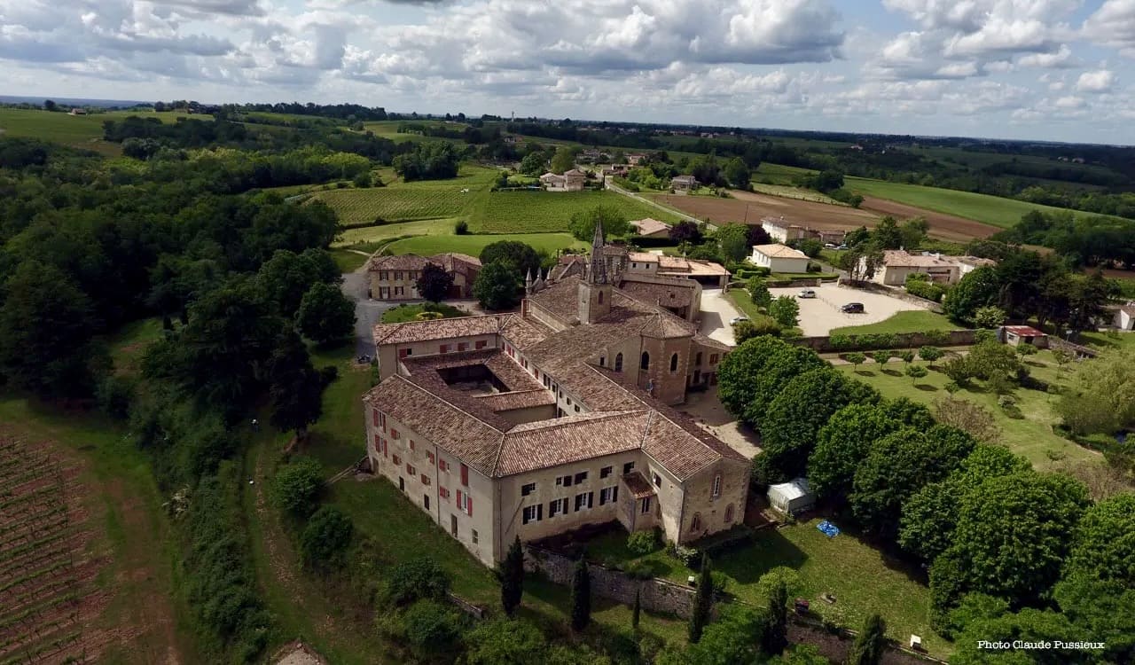 Son histoire: conjuguer tradition et innovation – Institut Jean de la Croix